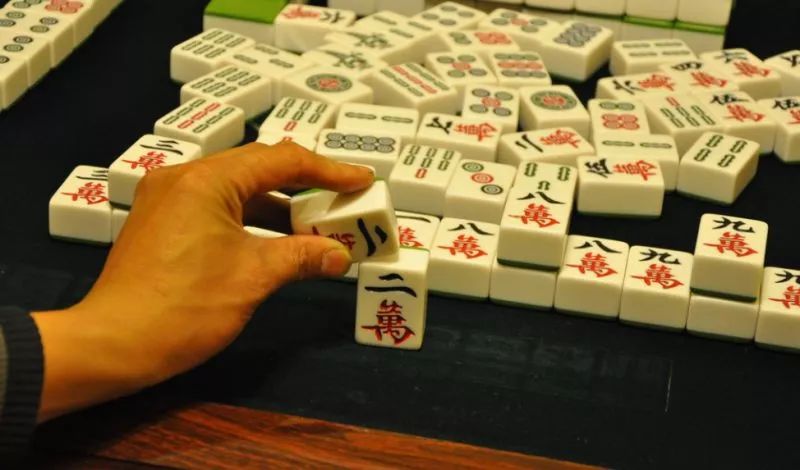 终于懂了！正点扑克牌背面认牌技巧视频,推荐8个良心渠道