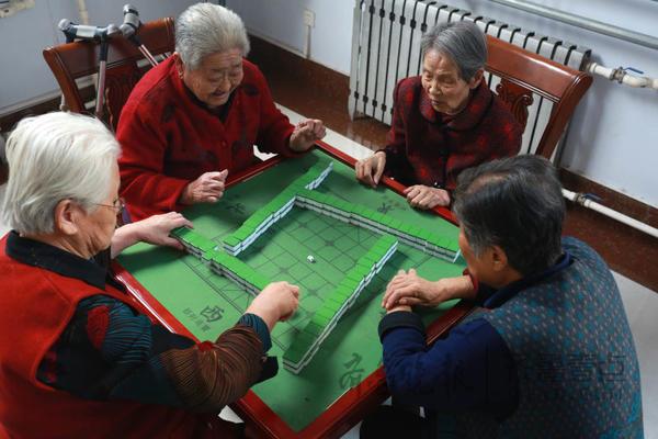 我来教教大家“手机玩四川麻将外卦神器下载安装”详细教程辅助工具