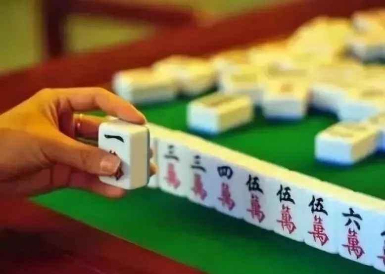 玩家必备！德天下扑克牌背面认牌技巧,推荐6个购买渠道