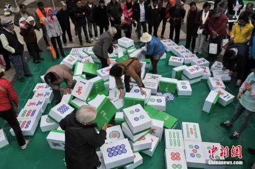 教程辅助“大曝光:亲友麻将有挂开吗”(确实是有挂)-哔哩哔哩