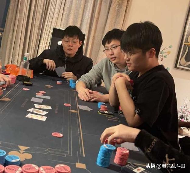 「热点资讯」能用的普通扑克分析仪一件多少钱—详细解说+新浪科技