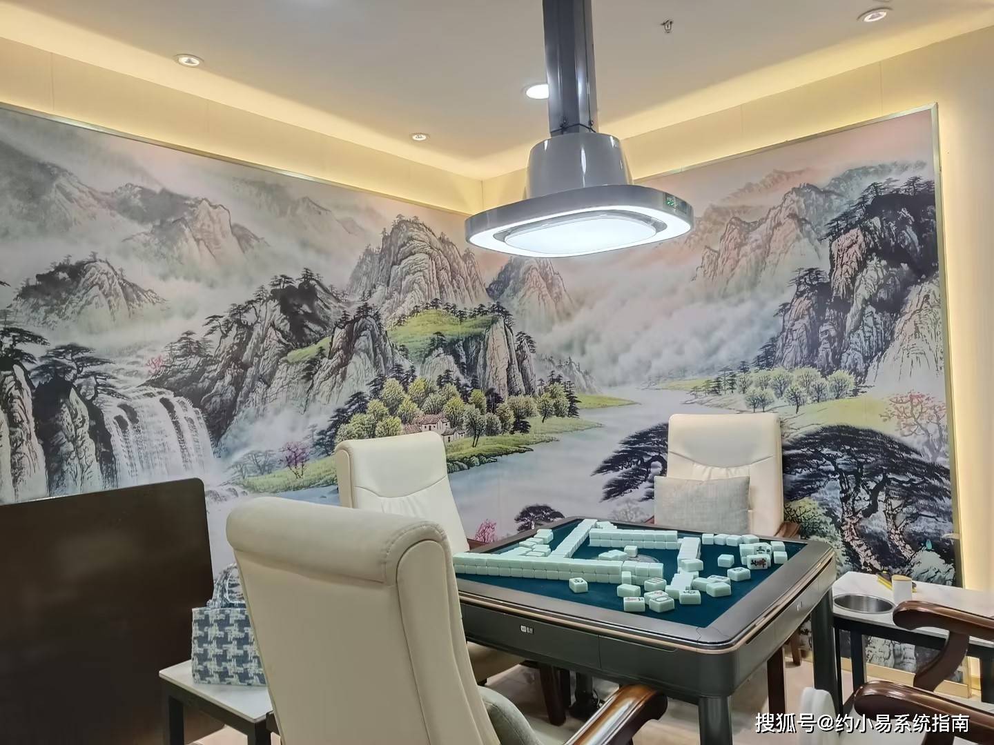 棋牌馆适合挂什么字画好（棋牌室里挂什么招财）