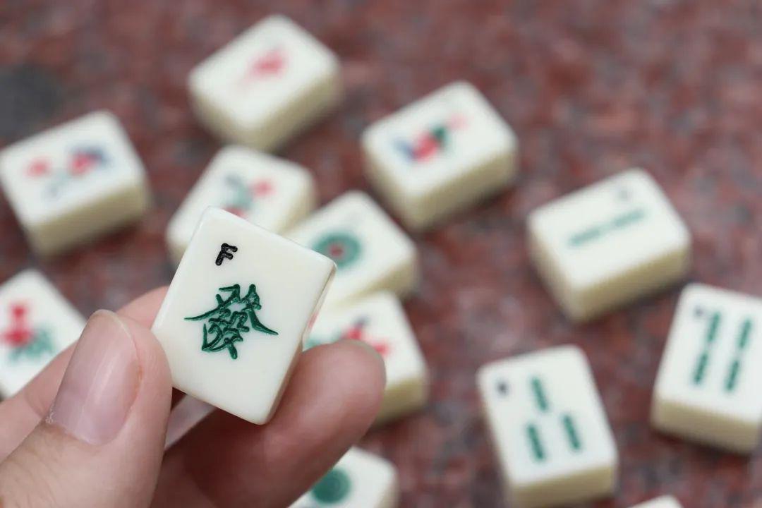 麻将发财挂坠自制教程（麻将发财怎么用）