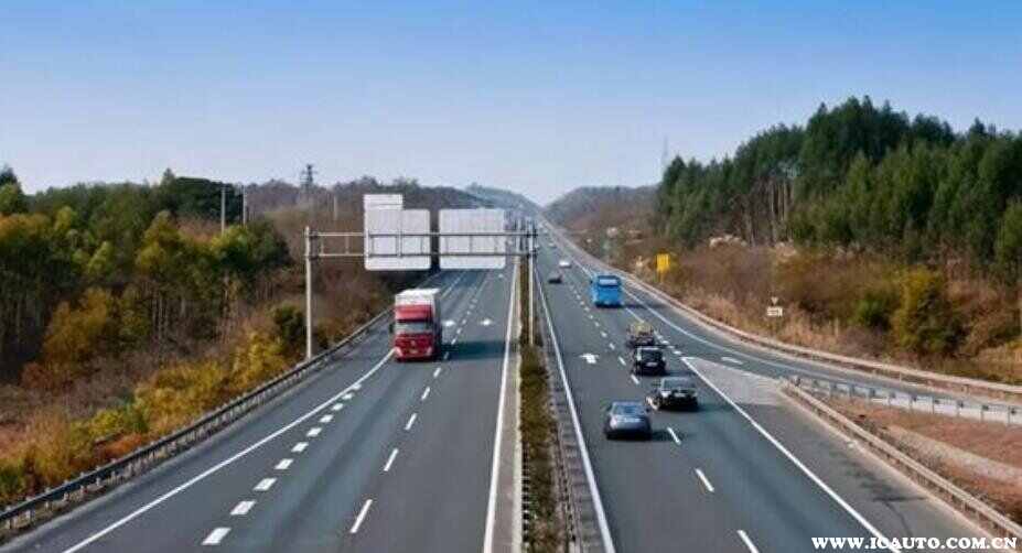 半挂跑国道比高速跑得快（半挂车跑高速）