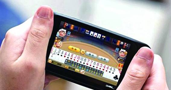手机棋牌有挂么（手机棋牌会不会犯法）