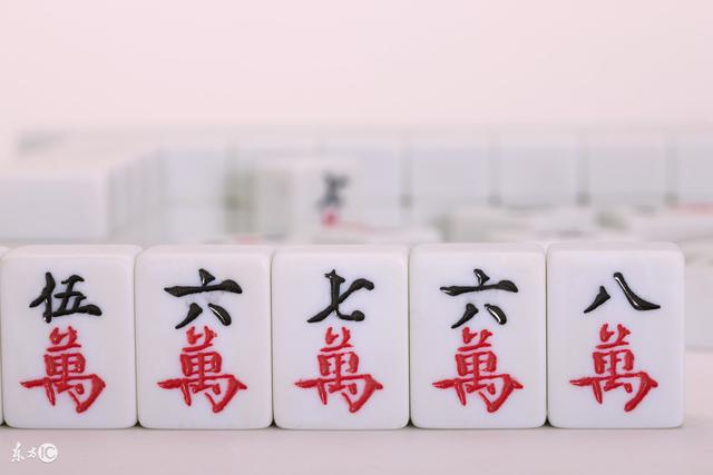 分享决窍“科普普通扑克牌怎样认牌一《我来教教你怎么赢 》