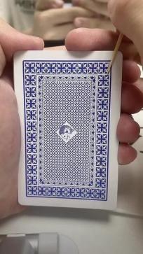 实测分享“普通扑克牌背面认牌技巧—详细解说+新浪科技