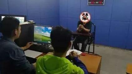 厉害了!科普扑克牌打三公作假设备_《爱问知识人 使用说明》