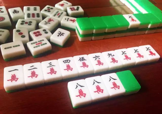 详细说明“玩麻将作弊技巧_《爱问知识人 使用说明》