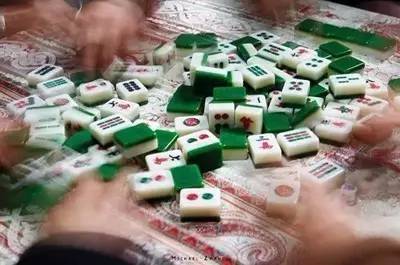 万州九九麻将其实是有挂的(确定是有挂)