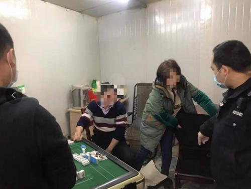 中至九江麻将插件攻略(揭秘微信里助赢神器购买)