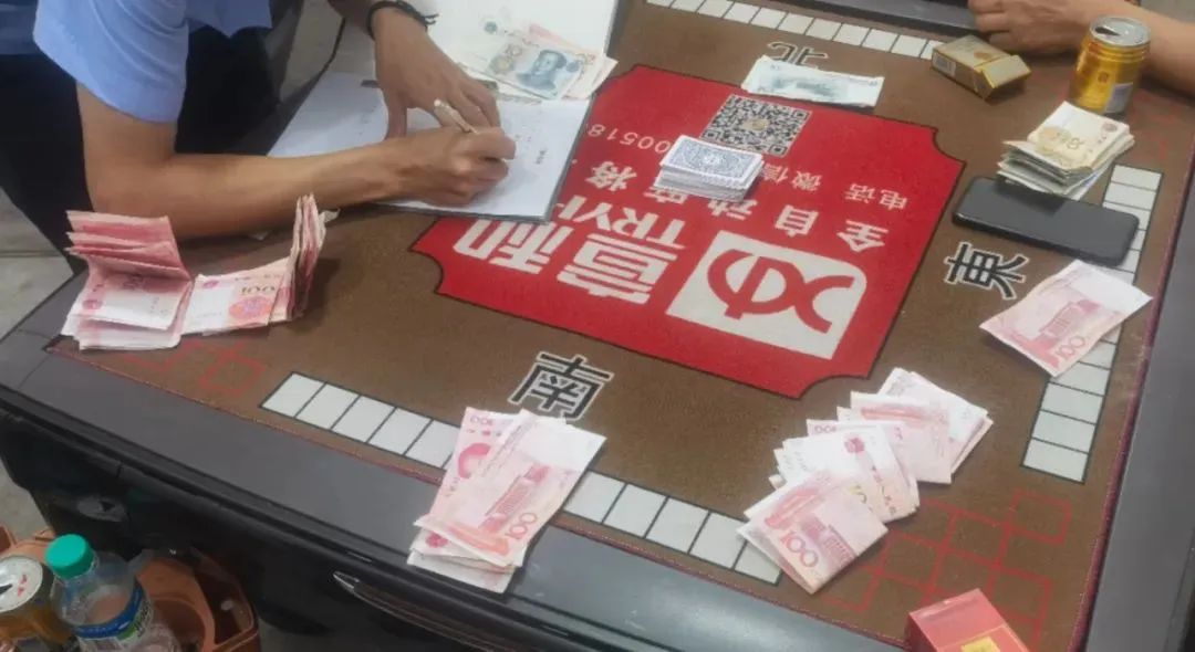 详细说明“自动麻将赢钱作弊设备使用方法《新浪科技 讲解窍门》