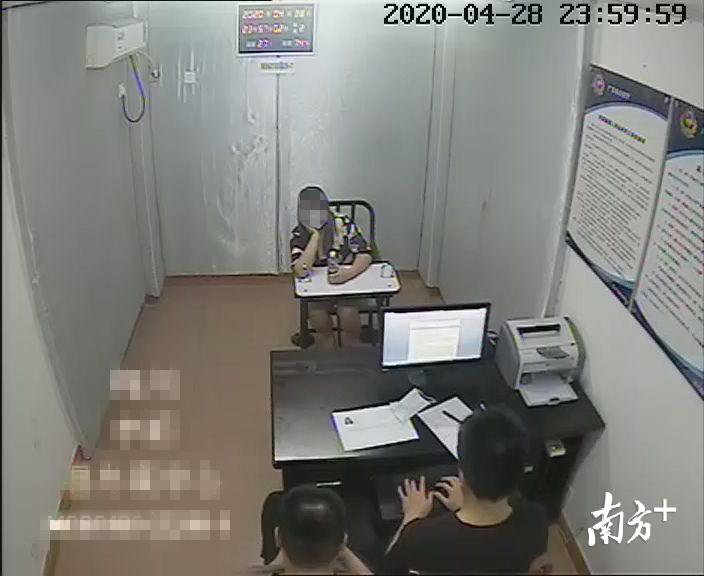 三分钟了解&quot;市面扑克牌玩三公先进产品有没有_《爱问知识人 使用说明》