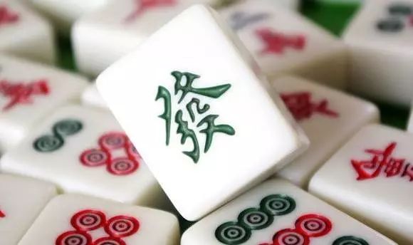 雀神广东麻将怎么提高胡牌率(揭秘微信里助赢神器)