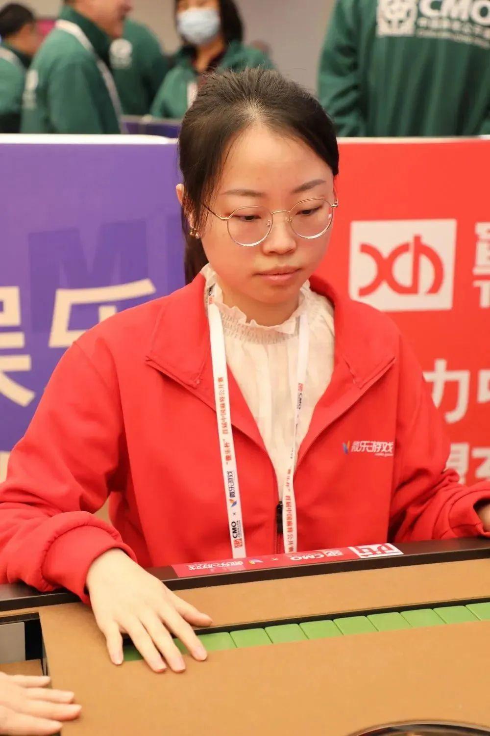 微乐湖南麻将怎么拿好牌(揭秘手机上胡牌神器)