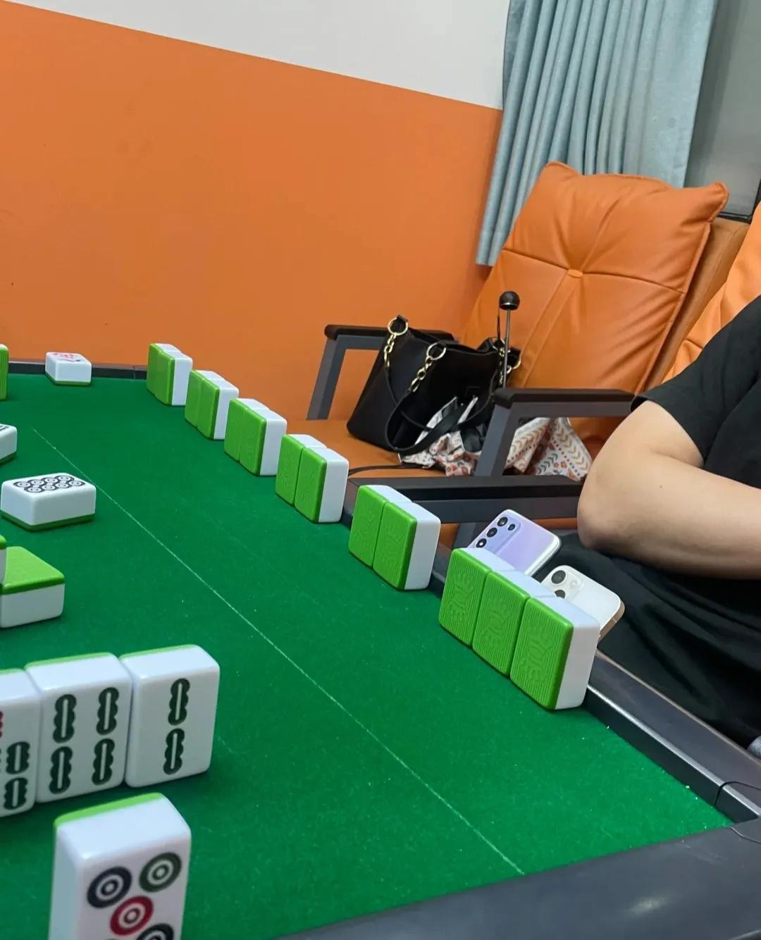 中至麻将输赢规律(揭秘手机上胡牌神器)